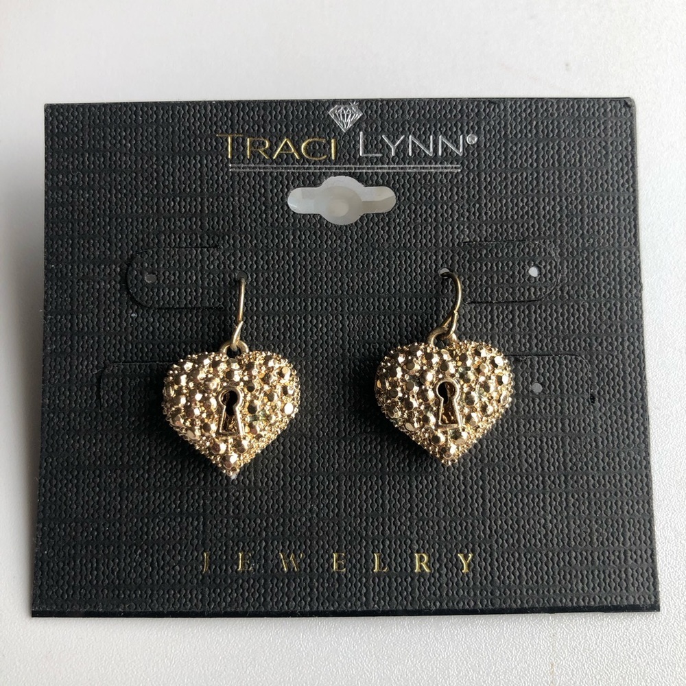 NWT Traci Lynn gold heart lock dangle earrings